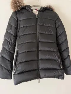 MONCLER ダウンジャケット ペプラム フード付き - メルカリ