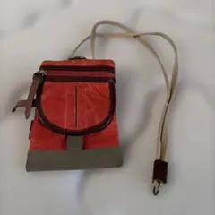 斜め掛けカバンのサムネイル