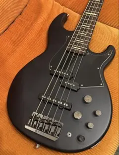 YAMAHA BB735A 5弦ベースのサムネイル