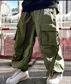 agem'9 カーゴパンツ オリーブ色 ポケット付き