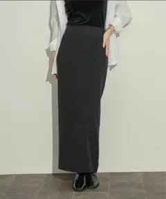 【値下げ中】NEUNA ベーシックペンシルスカート