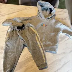 GAP ベビー トレーナー・パンツセット 3歳