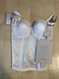 トリンプ　ブライダルインナー上　結婚式　D70
