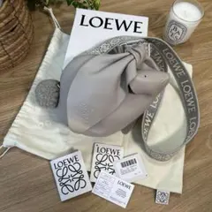 LOEWEロエベ　バニーバッグ　ショルダー　ラビット　うさぎ年限定コレクションのサムネイル