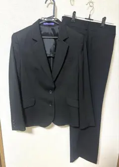 アオキ　LES MUES パンツスーツ　黒