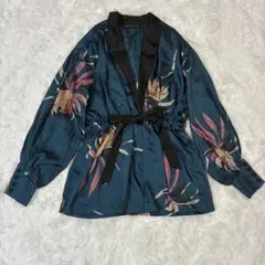 c*o様 レア　ZARAザラ キモノ風ガウン ベロア　刺繍 黒　サテン レア ZARAザラ キモノ風ガウン ベロア 刺繍 黒 サテン ZARA - ZARA