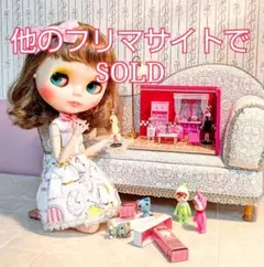 レッド系Barbieミニドール用1/48ドールハウス 完成品