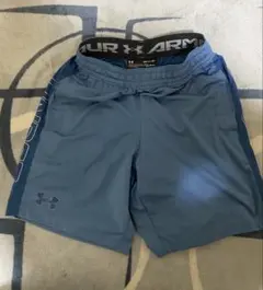 Under Armour ブルーショートパンツ SM/CM