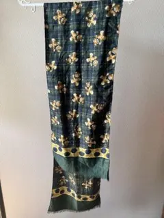【特別価格❗️】クマ柄 グリーンチェックスカーフ バンダナ ファッション雑貨
