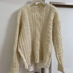 Bou Jeloud アイボリー ケーブルニットセーター