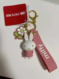 ミッフィー　ストラップ付きキーホルダー　プライズ　ピンク