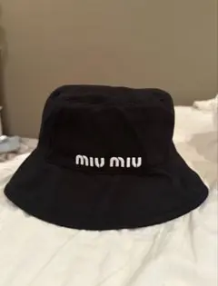 miu miu ロゴ刺繍 バケットハット ブラック - メルカリ