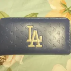 LA ロゴ入り ネイビー 長財布