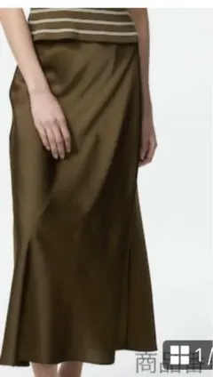 新品未使用　サテンスカート　Ｍ　UNIQLO ユニクロ