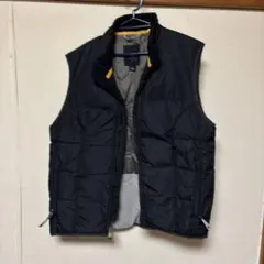 GAP ブラック ダウンベスト