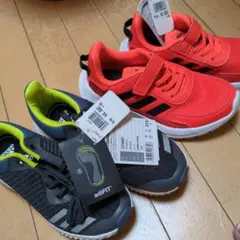 未使用　adidas adiFIT キッズシューズ2足セット