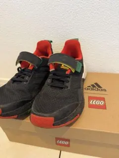 レゴ　アディダス　コラボスニーカー