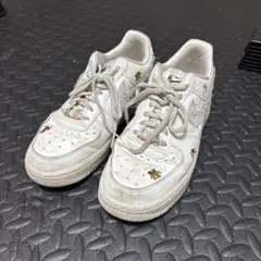 ナイキ ウィメンズ エア フォース 1 '07 SE "LNY"
