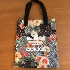 美品 adidas originals FARMコラボ 花柄 トートバッグのサムネイル