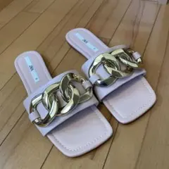 ZARAサンダルのサムネイル
