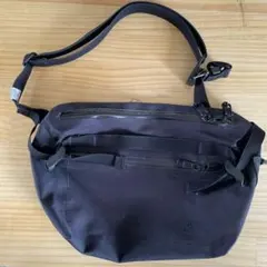 AS2OV ショルダーバッグ 黒のサムネイル