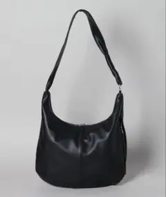 【美品】HARE クロワッサン ショルダーバッグ