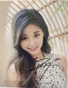 超貴重】☆TWICEのメンバー ツウィ☆直筆サインフォト COA証明書