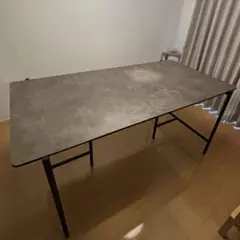 モーダエンカーサ ダイニングテーブル