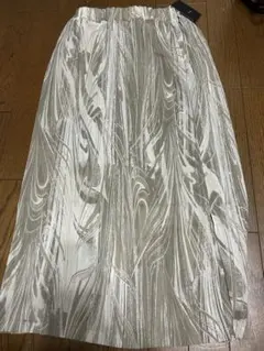 【新品未使用・タグつき】EMODA WASHER SHEER SK スカートのサムネイル