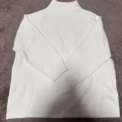 【美品】ジーユー　パフィータッチオーバーサイズハイネックセーター