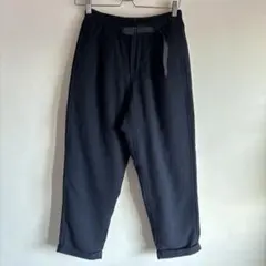 GRAMICCI ウールブレンド　タックテーパードパンツ　ネイビー