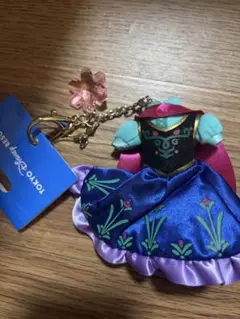 新品タグ付　アナ　キーチェーン　ファンタジースプリングス　ディズニー