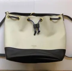 ショルダーバッグ　リュック　colors by Jennifer Sky