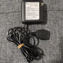 au ガラケー充電器 ACアダプタ JA1-C404Sのサムネイル