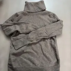 UNIQLO カシミヤ タートルネックセーター