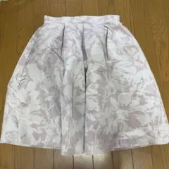 L'EST ROSE 花柄フレアスカートのサムネイル