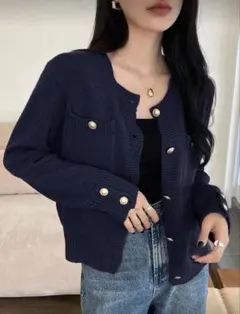 レディース　カーディガン　ニット　ネイビー　紺　ゴールド　キレイめコーデ　長袖