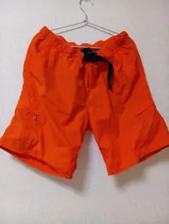 THE NORTH FACE ショート‐ハーフパンツ オレンジのサムネイル