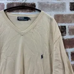 ベージュ ニット