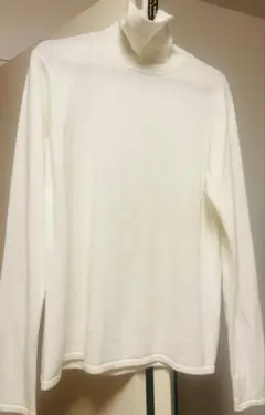 【美品】ミラオーエン　ホワイト ニットセーター