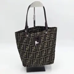 2026年最新】fendi ズッカ ハンドバッグの人気アイテム - メルカリ