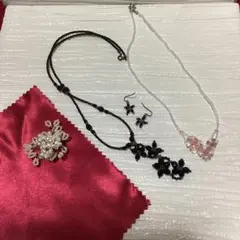 ハンドメイドビーズネックレス2点とおまけ