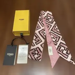 FENDI♥シュシュ2個セット♥阪急梅田店にて購入。最終価格です FENDI♥シュシュ2個セット♥阪急梅田店にて購入。最終価格です - メルカリ