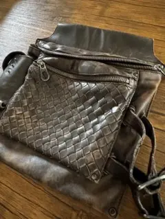 BOTTEGA VENETA イントレチャート レザー ボディバッグのサムネイル