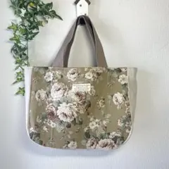 Item thumbnail for item 191cf1dd-16a5-44ad-83d9-f30caf8f2ef4