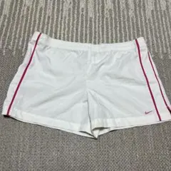 Nike ハーフパンツ ホワイト ピンクストライプ