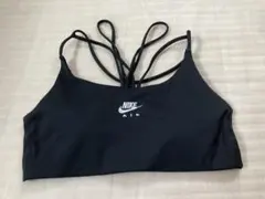 美品　NIKE ナイキ　ブラトップ　ブラック　L トレーニング　ヨガ