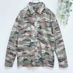 FOREVER21 ☆ミリタリーシャツ☆M☆カモフラージュ☆スナップボタン☆厚手