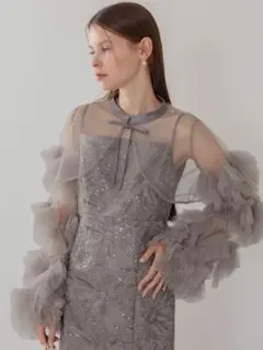 アシンメトリーチュールフリルスパンコールIラインワンピースドレス