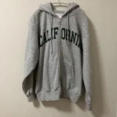 CALIFORNIAロゴ グレー 裏起毛ジップアップパーカー　Lサイズ